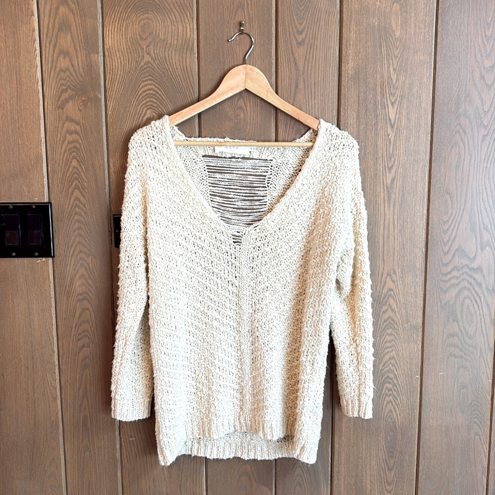 ASTR The Label Oversize Slash Sweater
